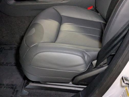 2025 Land Rover Range Rover Sport P360 SE