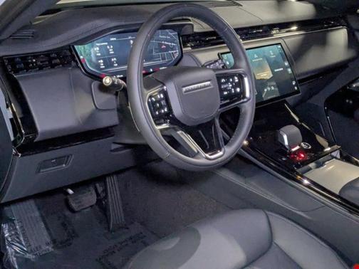 2025 Land Rover Range Rover Sport P360 SE