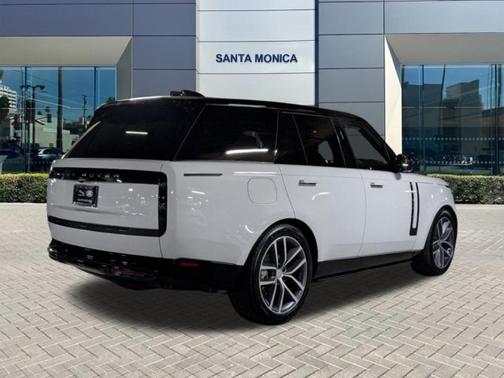 2025 Land Rover Range Rover P400 SE