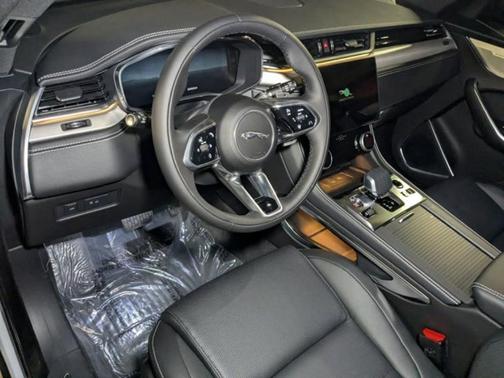 2025 Jaguar F-PACE P250 R-Dynamic S