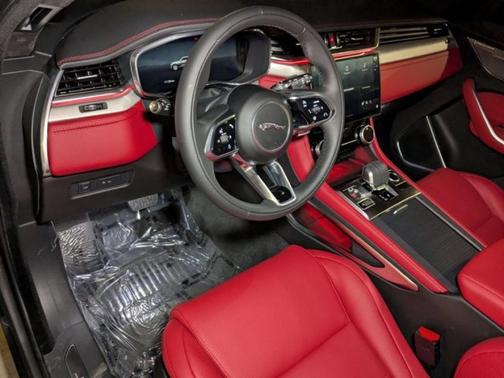 2025 Jaguar F-PACE P250 R-Dynamic S
