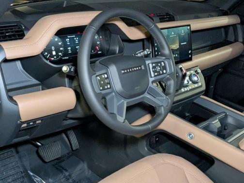 2025 Land Rover Defender P300