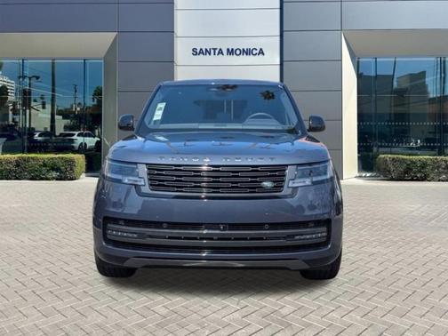 2025 Land Rover Range Rover P400 SE