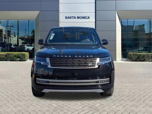 2025 Land Rover Range Rover P530 SE