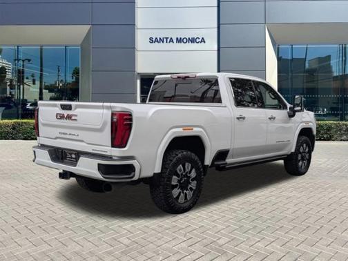 2024 GMC Sierra 2500 Denali
