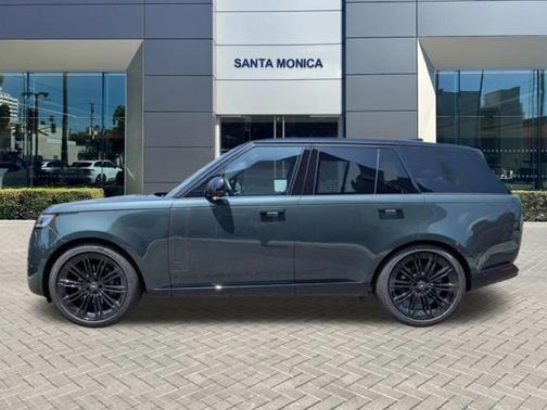 2025 Land Rover Range Rover P400 SE