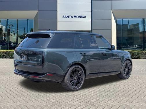 2025 Land Rover Range Rover P400 SE