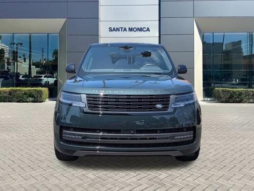 2025 Land Rover Range Rover P400 SE