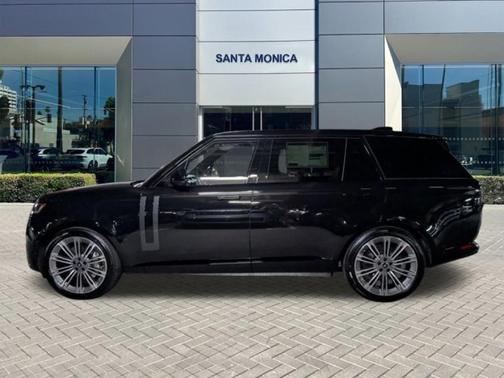 2025 Land Rover Range Rover P530 SE 7 Seat