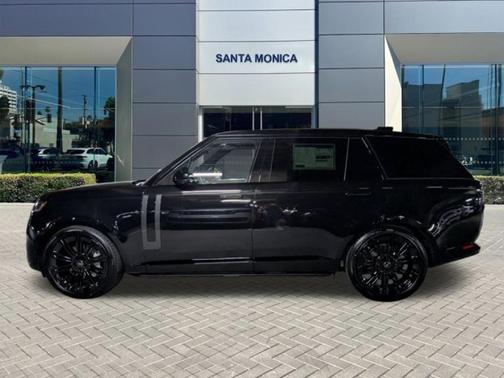 2025 Land Rover Range Rover P530 SE 7 Seat