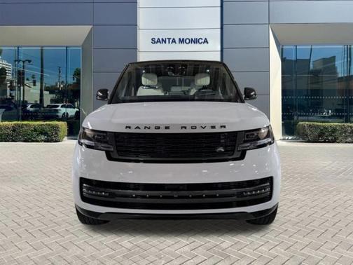 2025 Land Rover Range Rover P530 SE
