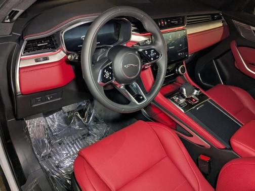 2025 Jaguar F-PACE P400 R-Dynamic S