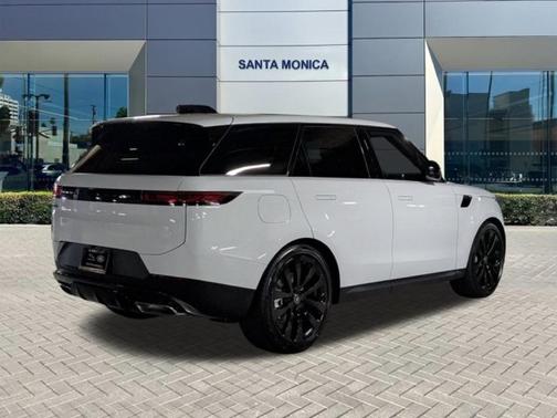 2025 Land Rover Range Rover Sport P360 SE