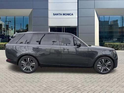 2023 Land Rover Range Rover P530 SE