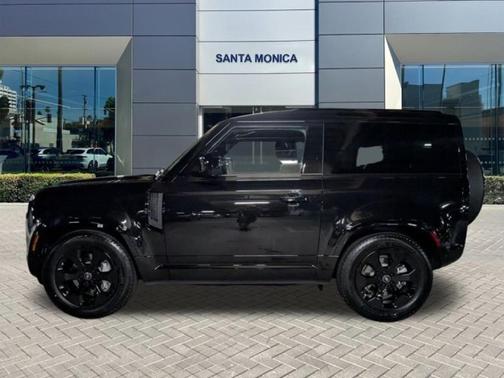 2025 Land Rover Defender P400 X-Dynamic SE