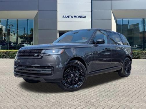 2025 Land Rover Range Rover P400 SE 7 Seat