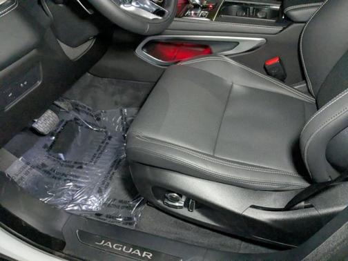 2025 Jaguar F-PACE P250 R-Dynamic S