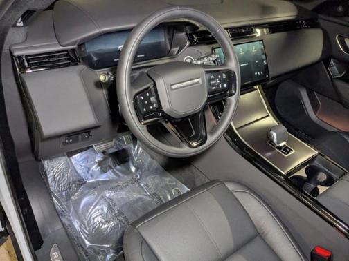 2026 Land Rover Range Rover Velar P250 Dynamic SE