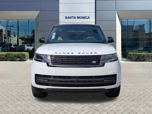 2025 Land Rover Range Rover P400 SE