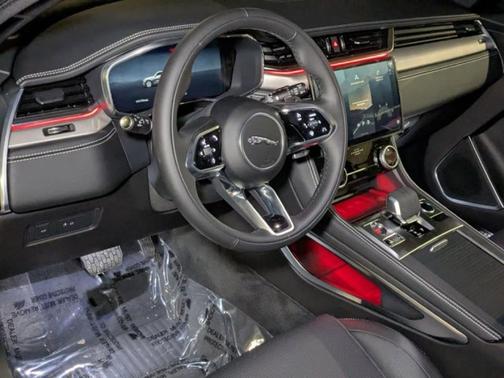 2025 Jaguar F-PACE P250 R-Dynamic S