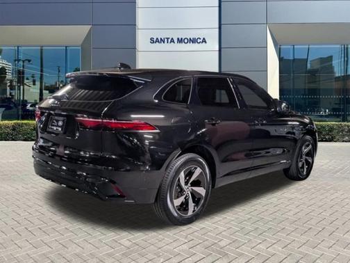 2025 Jaguar F-PACE P250 R-Dynamic S
