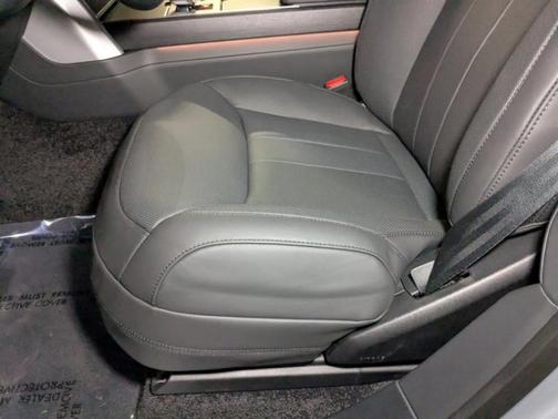 2025 Land Rover Range Rover P530 SE 7 Seat