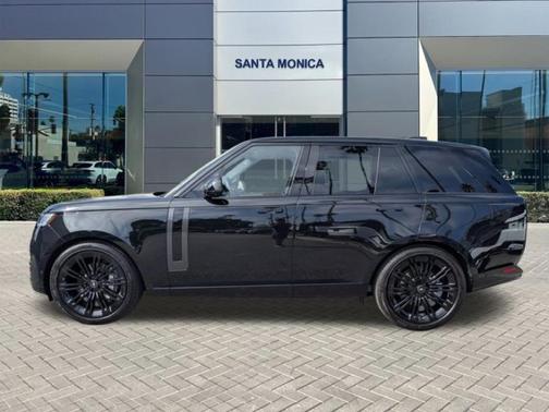 2025 Land Rover Range Rover P400 SE
