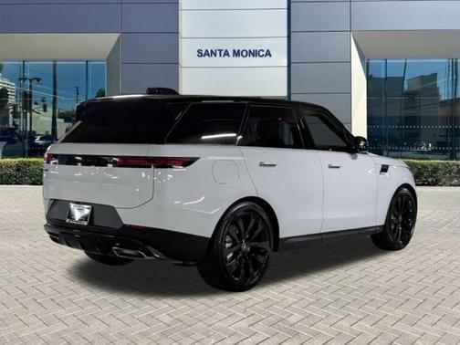 2025 Land Rover Range Rover Sport P360 SE