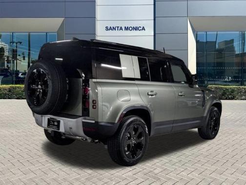 2025 Land Rover Defender P400 S