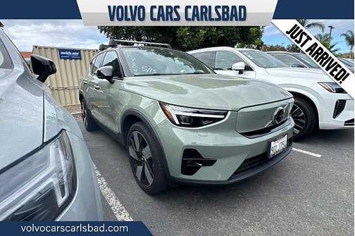 Sage Green 2023 Volvo XC40 Ultimate