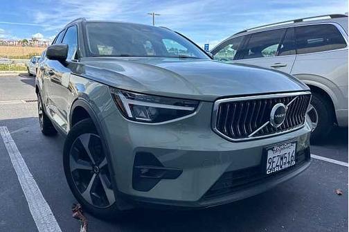2023 Volvo XC40 Plus