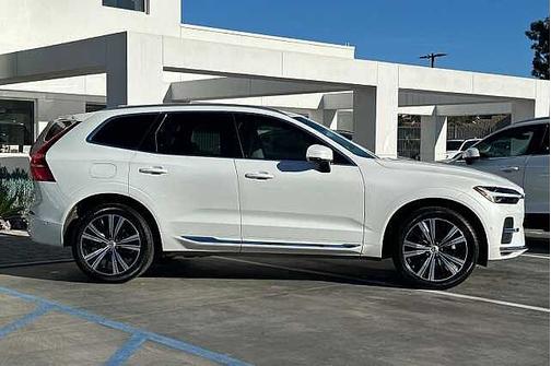 2023 Volvo XC60 Plus