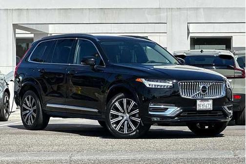 Onyx Black 2023 Volvo XC90 Plus