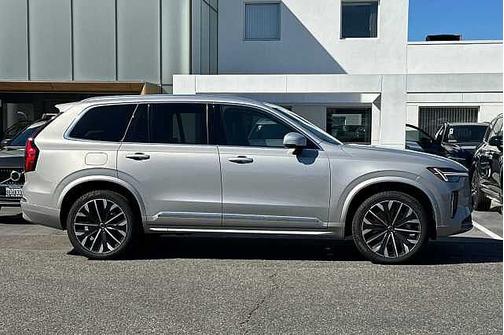 Silver Dawn 2025 Volvo XC90 Core