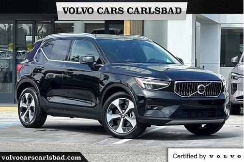 Onyx Black 2025 Volvo XC40 Plus