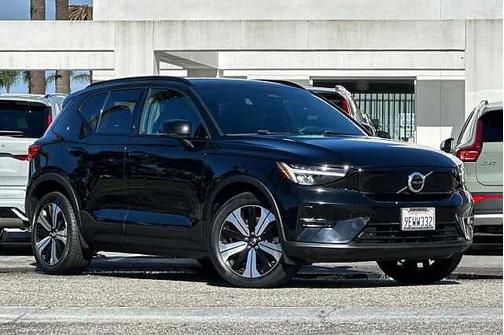 2023 Volvo XC40 Core