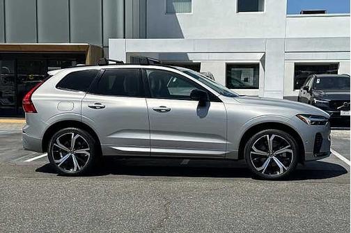 2023 Volvo XC60 Core