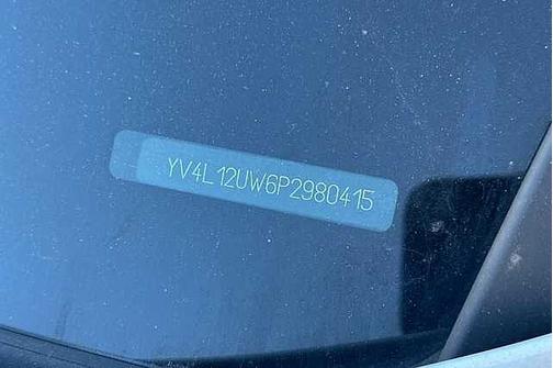 2023 Volvo XC40 Plus