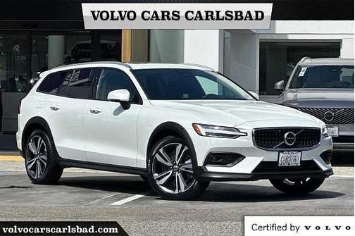 2025 Volvo V60 Cross Country Plus