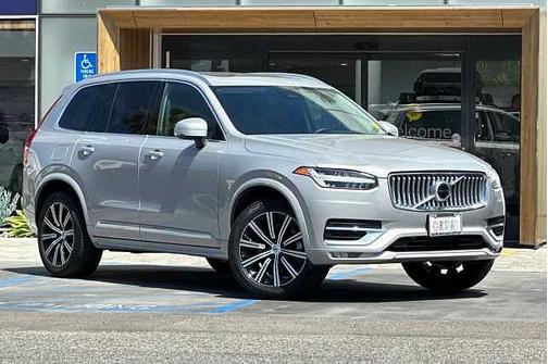 Silver Dawn 2025 Volvo XC90 Core