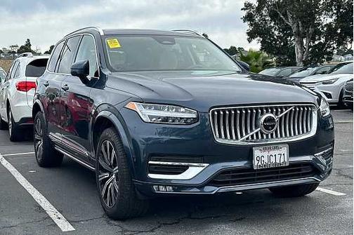 2023 Volvo XC90 Plus