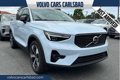 Cloud Blue 2026 Volvo XC40 Plus
