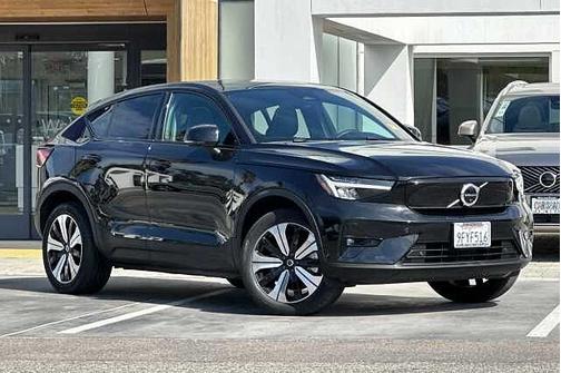 Onyx Black 2023 Volvo C40 Recharge Pure Electric Plus