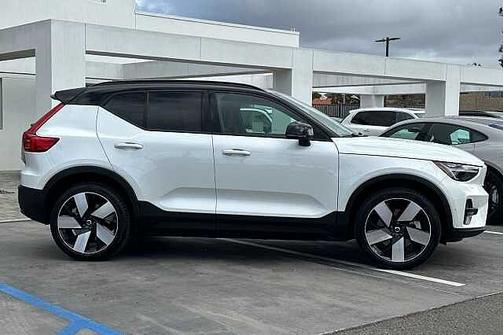 2023 Volvo XC40 Ultimate