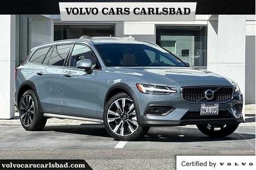 2024 Volvo V60 Cross Country 