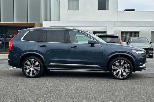 Denim Blue 2023 Volvo XC90 Plus