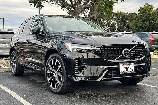 2023 Volvo XC60 Plus