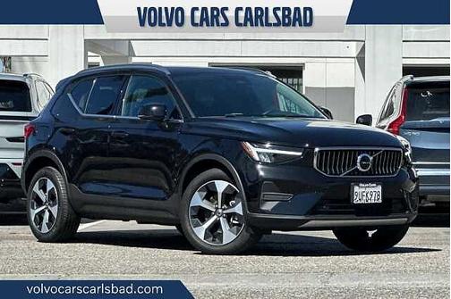 Onyx Black 2025 Volvo XC40 Core