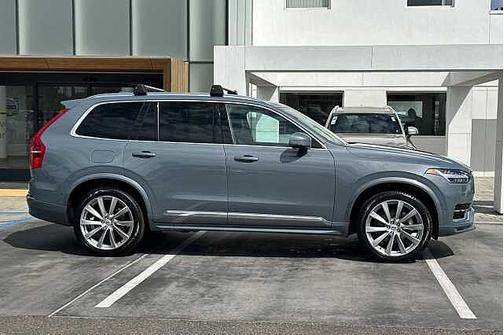 Thunder Grey 2023 Volvo XC90 Plus
