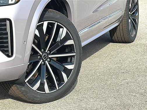 2026 Volvo XC90 Plus, B6 AWD Gas (mild hybrid), Gasoline, Bright, 7 Seats